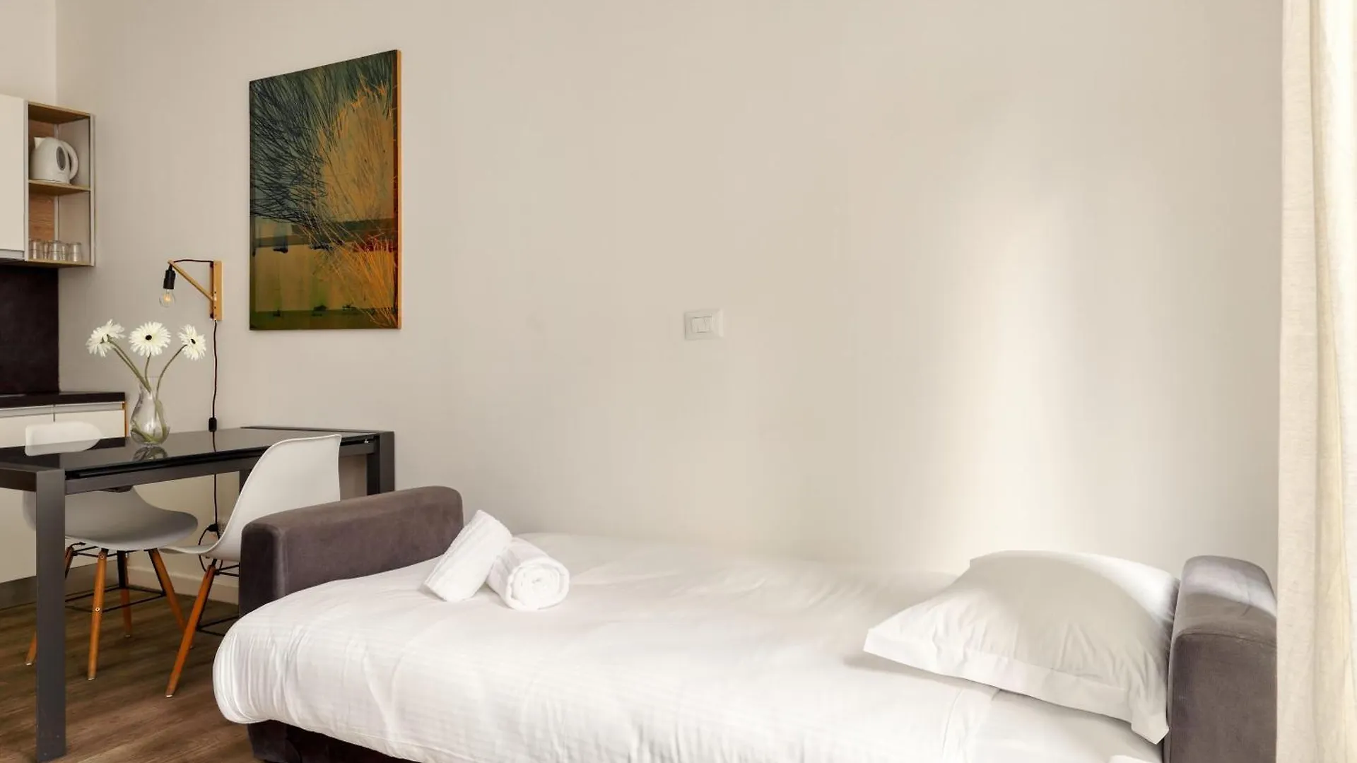 Apartment Joivy Lovely Studios Near Citylife Milan